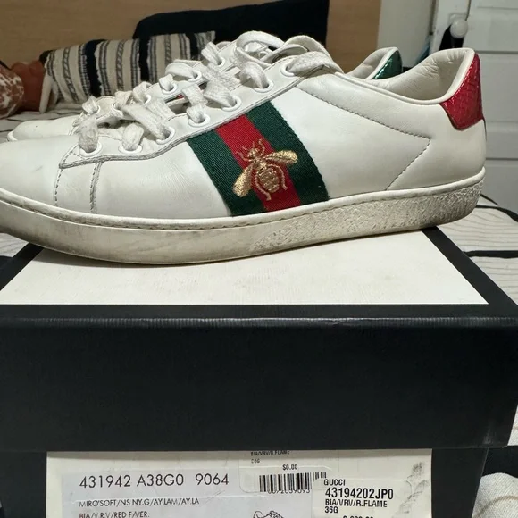 Gucci | Shoes | Gucci White Leather Sneakers With Red And  display picture 1